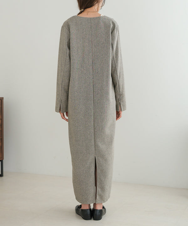 V-NECK TAILER STYLE ONEPIECE