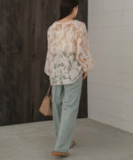 SHEER FLOWER VOLUME SLEEVE BLOUSE
