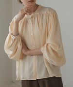 VOLUME SLEEVE GATHERED BLOUSE