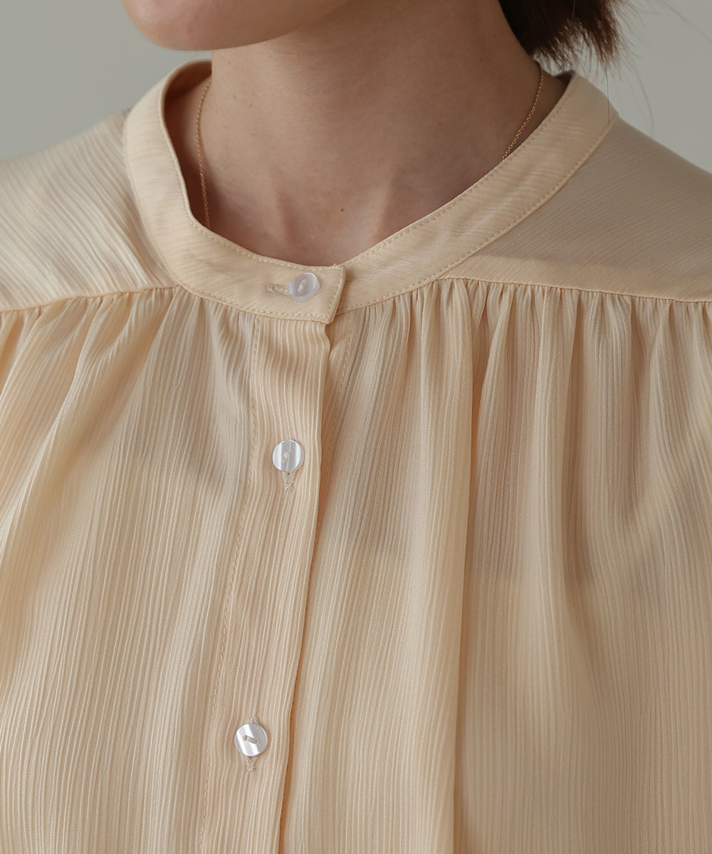 VOLUME SLEEVE GATHERED BLOUSE