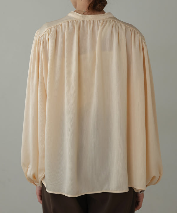 VOLUME SLEEVE GATHERED BLOUSE