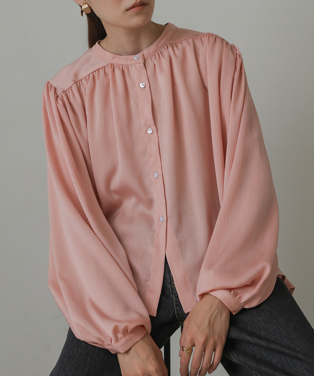 VOLUME SLEEVE GATHERED BLOUSE