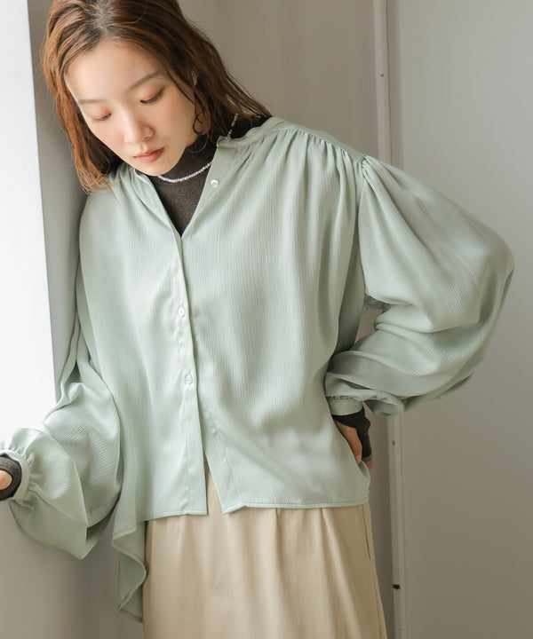VOLUME SLEEVE GATHERED BLOUSE