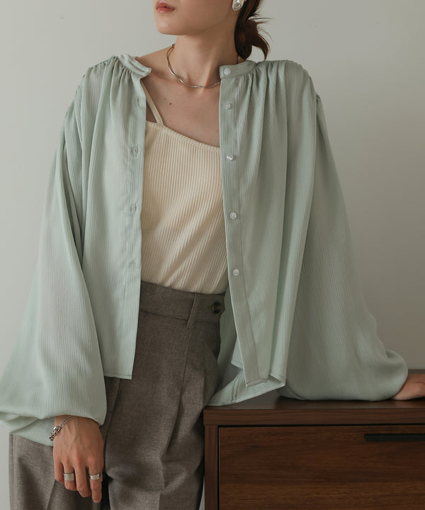 VOLUME SLEEVE GATHERED BLOUSE