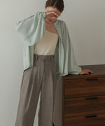 VOLUME SLEEVE GATHERED BLOUSE