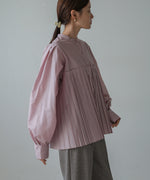 VOLUME SLEEVE PLEATED BLOUSE