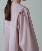 VOLUME SLEEVE PLEATED BLOUSE