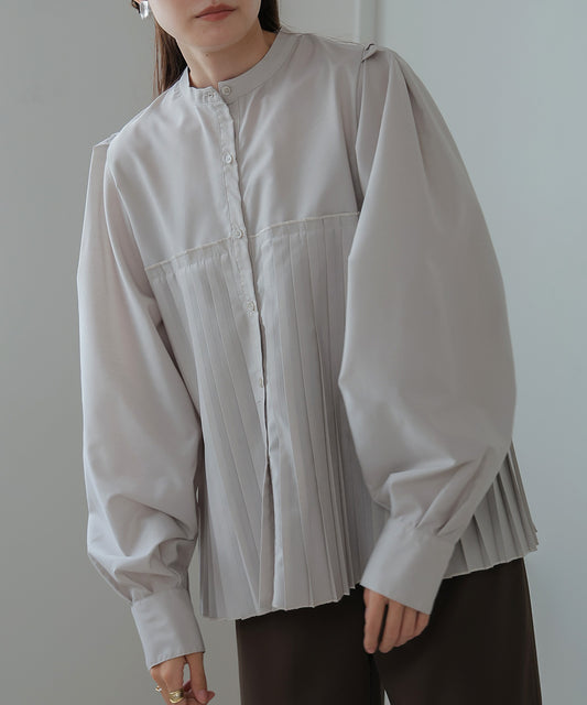 VOLUME SLEEVE PLEATED BLOUSE