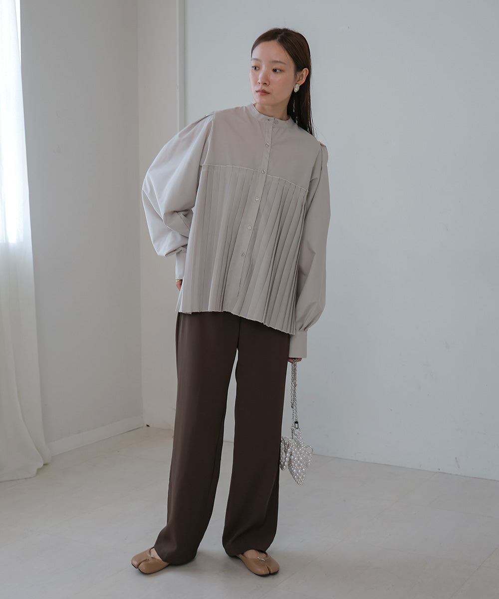 VOLUME SLEEVE PLEATED BLOUSE