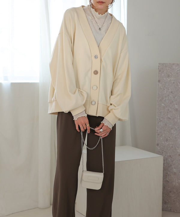 RANDOM BUTTON CARDIGAN