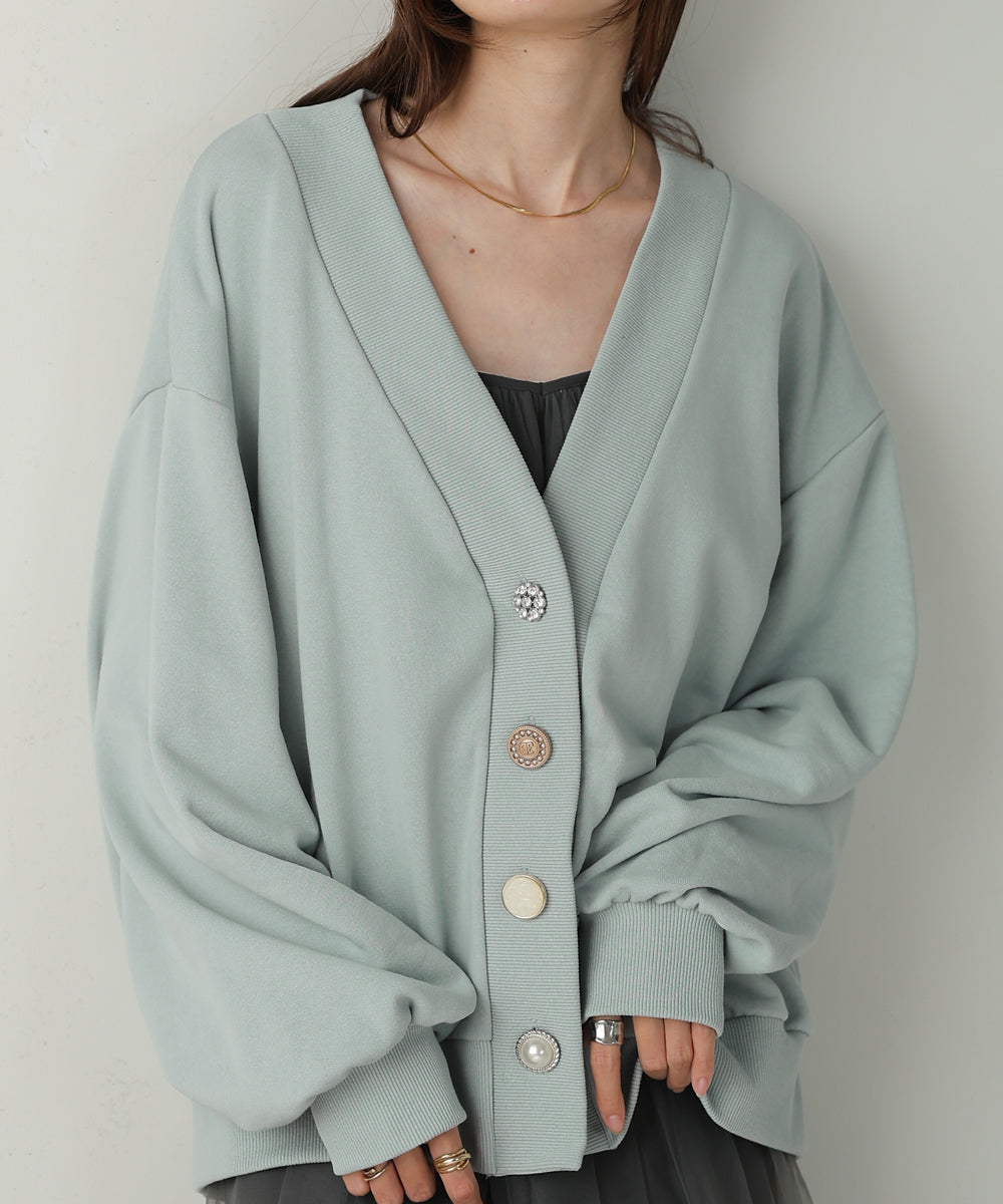 RANDOM BUTTON CARDIGAN