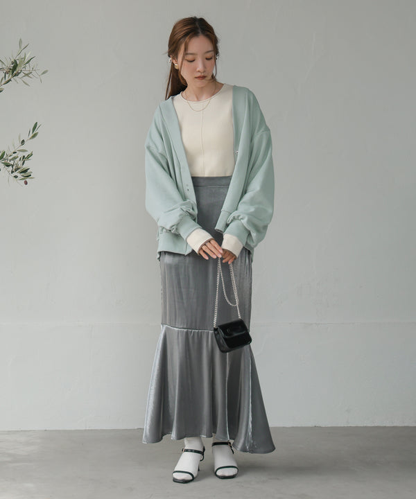 RANDOM BUTTON CARDIGAN