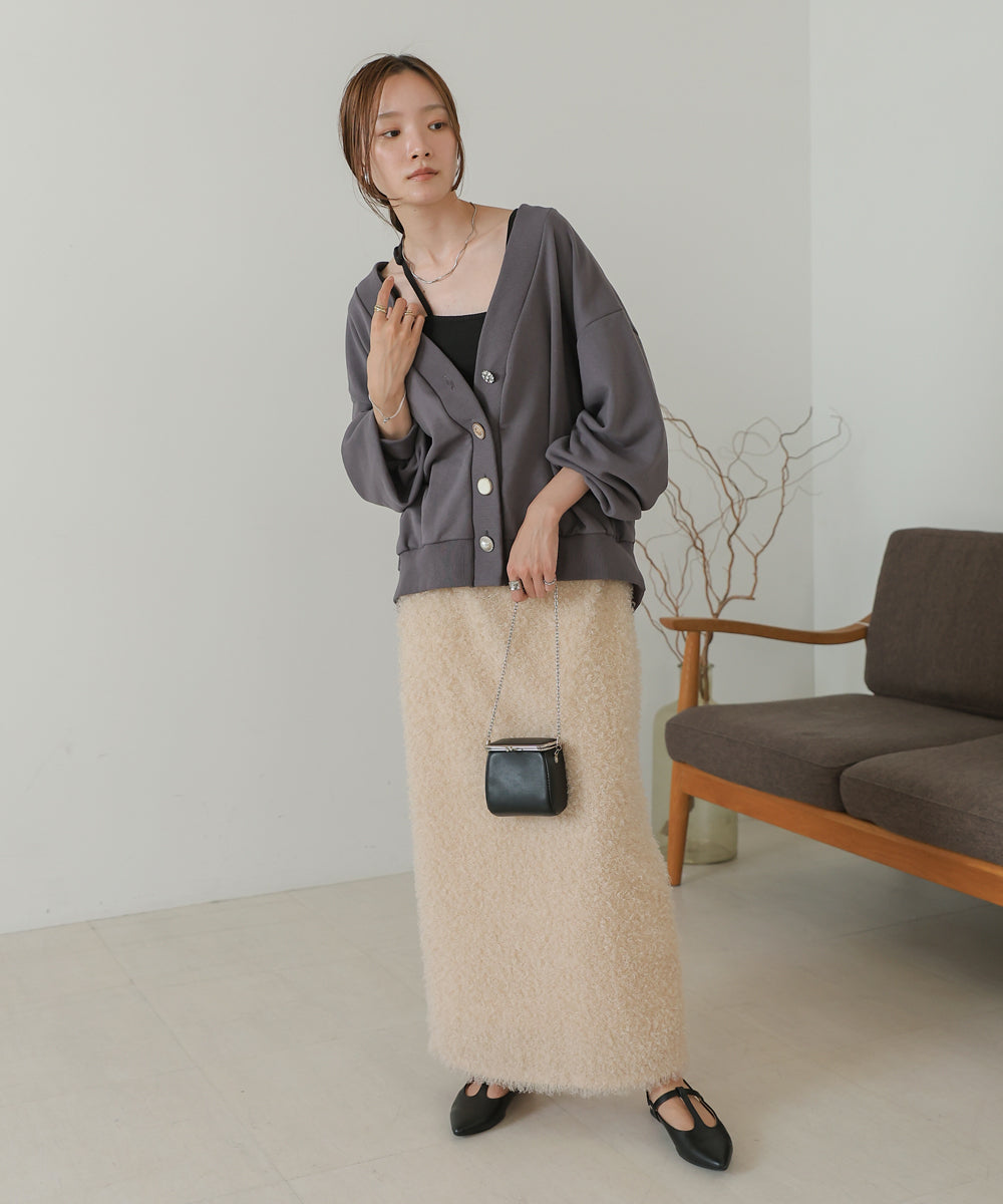 RANDOM BUTTON CARDIGAN