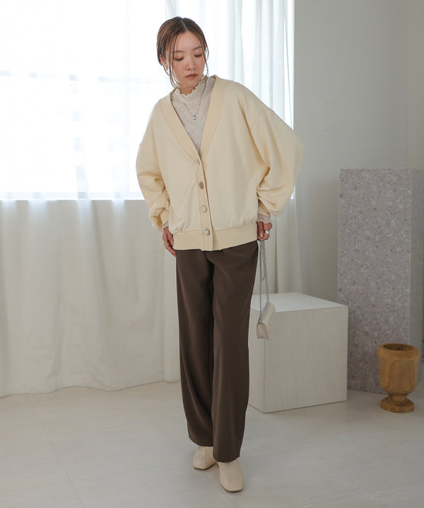 RANDOM BUTTON CARDIGAN