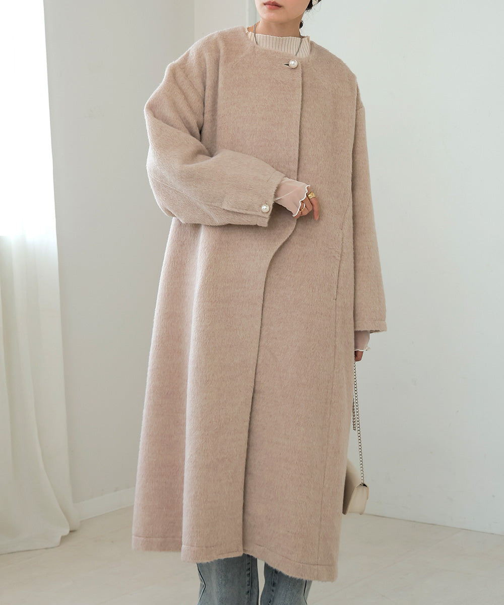 SHAGGY PEARL BUTTON OVER SILHOUETTE COAT