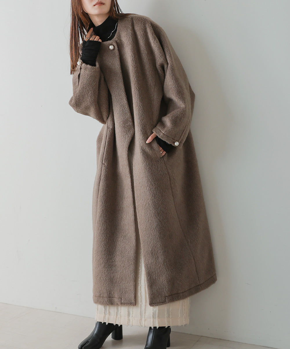 SHAGGY PEARL BUTTON OVER SILHOUETTE COAT