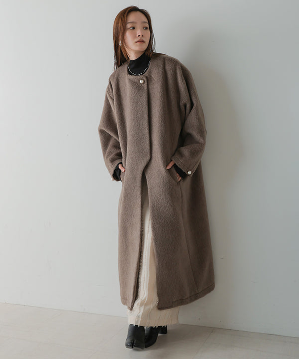 SHAGGY PEARL BUTTON OVER SILHOUETTE COAT