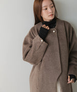 SHAGGY PEARL BUTTON OVER SILHOUETTE COAT