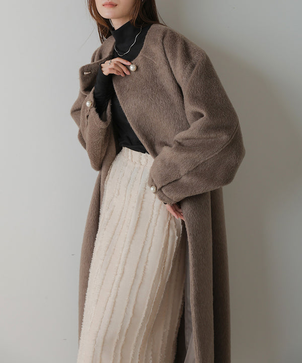 SHAGGY PEARL BUTTON OVER SILHOUETTE COAT