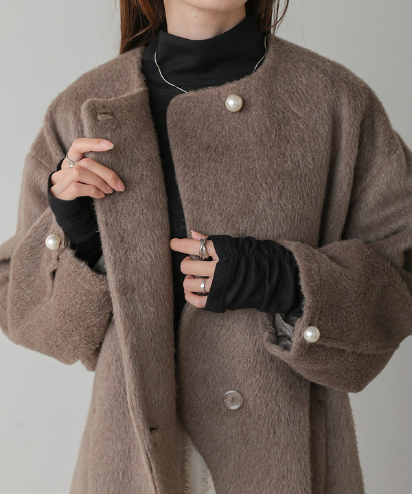 SHAGGY PEARL BUTTON OVER SILHOUETTE COAT