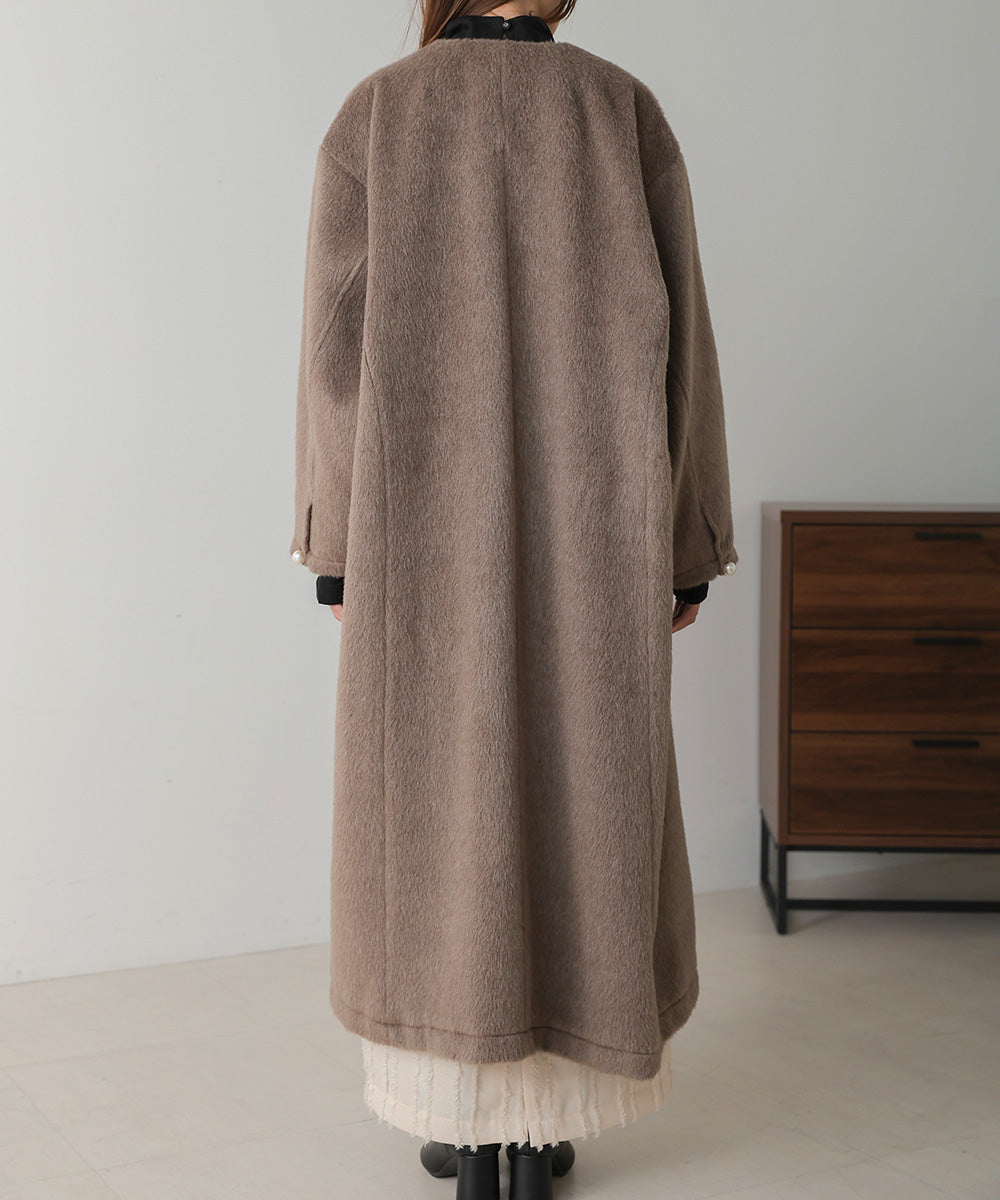 SHAGGY PEARL BUTTON OVER SILHOUETTE COAT
