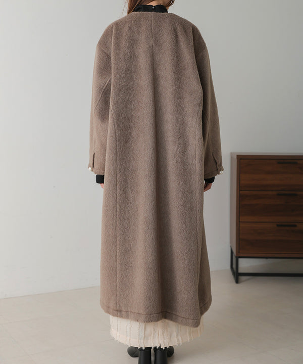 SHAGGY PEARL BUTTON OVER SILHOUETTE COAT