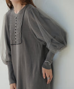 SLEEVE TULLE COLOR SCHEME LINE KNIT ONEPIECE