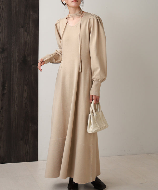 WAIST TUCK FLARE LINE KNIT ONEPIECE