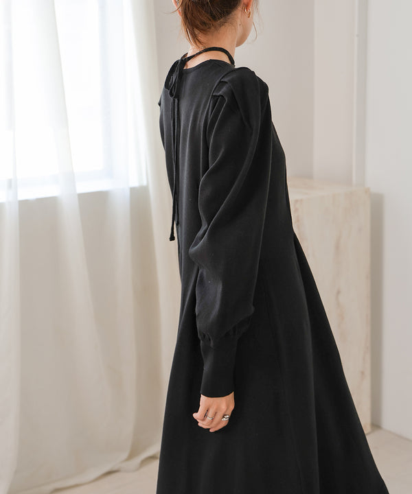WAIST TUCK FLARE LINE KNIT ONEPIECE