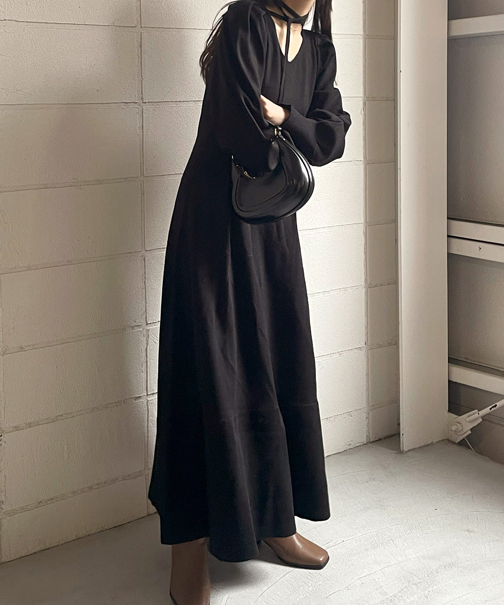 WAIST TUCK FLARE LINE KNIT ONEPIECE