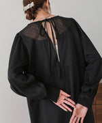 BACK RIBBON VOLUME SLEEVE ONEPIECE