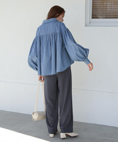 PEARL BUTTON DENIM GATHERED BLOUSE