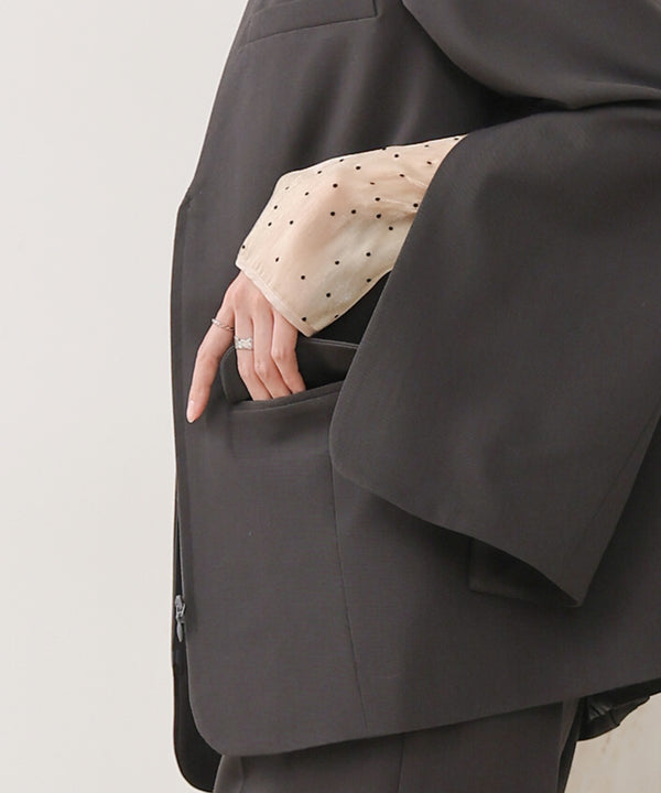 SLEEVE SLIT JACKET
