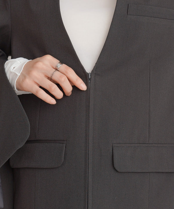 SLEEVE SLIT JACKET