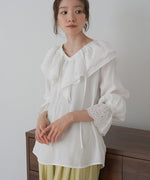 BIG COLLAR LACE BLOUSE