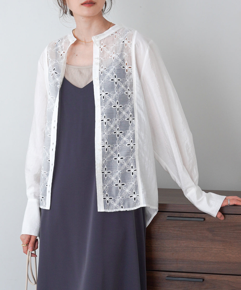 FRONT EMBROIDERY LACE BLOUSE