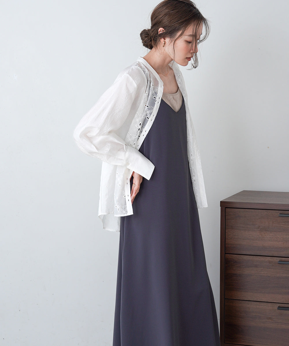 FRONT EMBROIDERY LACE BLOUSE