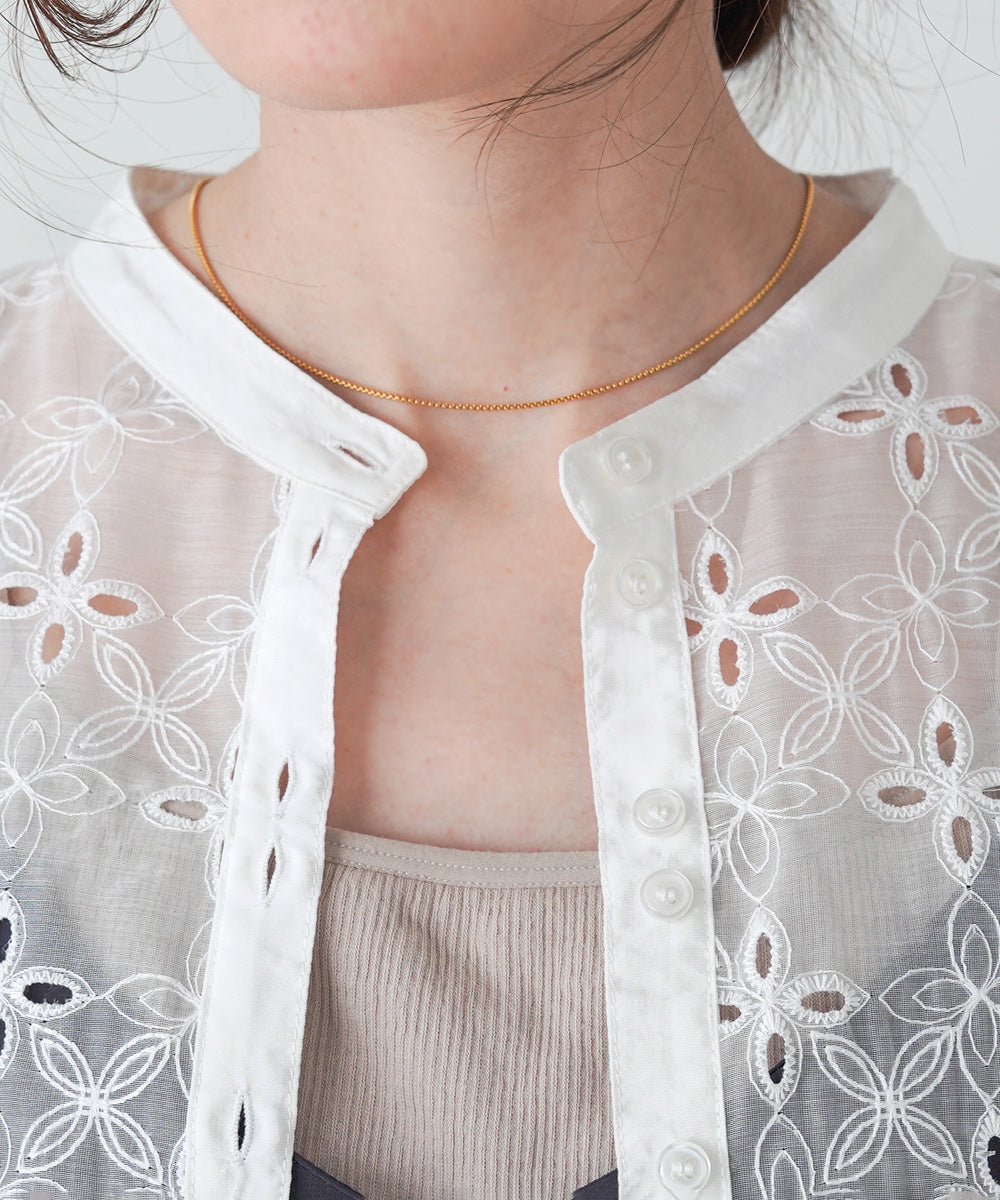 FRONT EMBROIDERY LACE BLOUSE