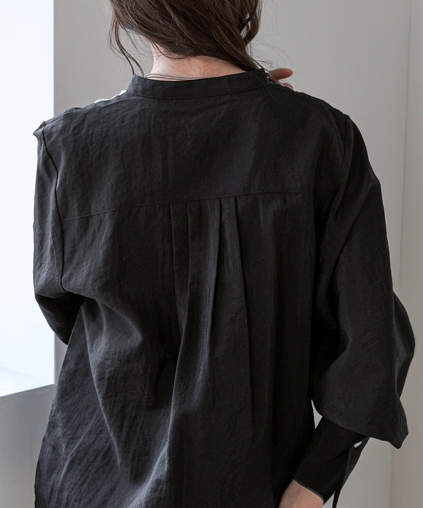 FRONT EMBROIDERY LACE BLOUSE