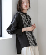 FRONT EMBROIDERY LACE BLOUSE