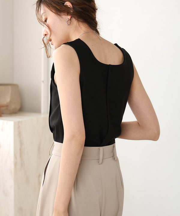SQUARE NECK TUCK DESIGN TANK TOP