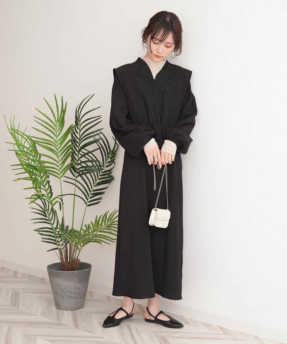 KEY NECK JACQUARD ONEPIECE
