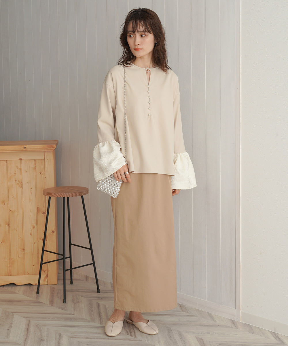 SLEEVE FLARE JACQUARD BLOUSE