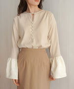 SLEEVE FLARE JACQUARD BLOUSE