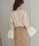 SLEEVE FLARE JACQUARD BLOUSE