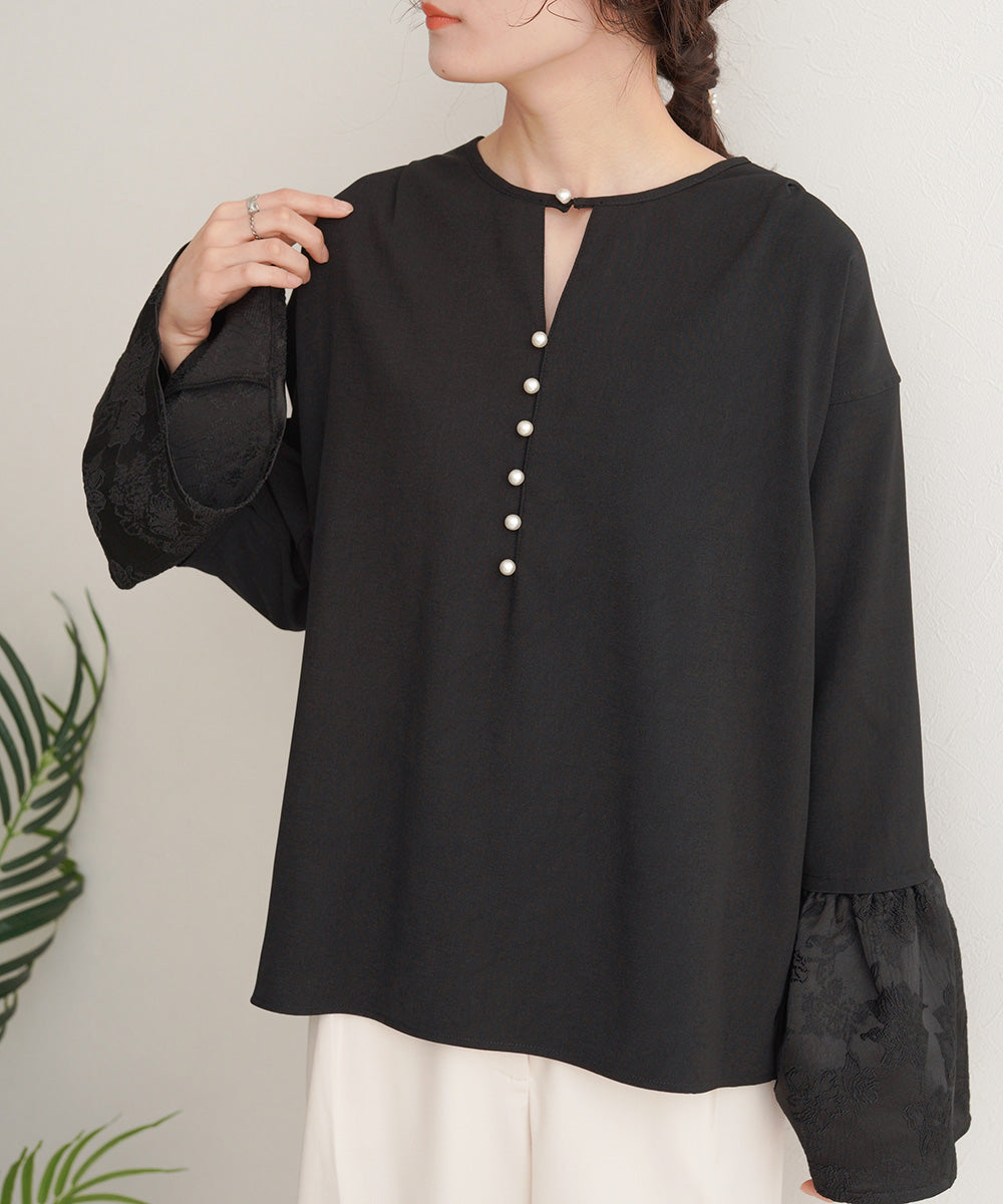 SLEEVE FLARE JACQUARD BLOUSE