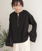 SLEEVE FLARE JACQUARD BLOUSE