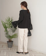 SLEEVE FLARE JACQUARD BLOUSE