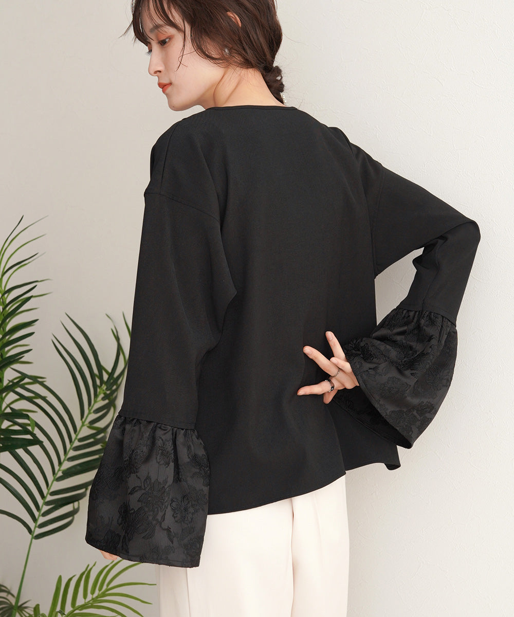 SLEEVE FLARE JACQUARD BLOUSE