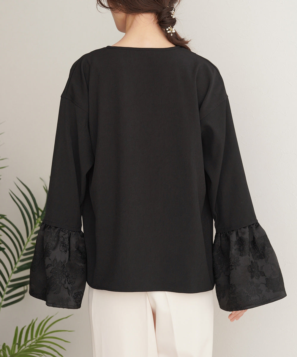 SLEEVE FLARE JACQUARD BLOUSE